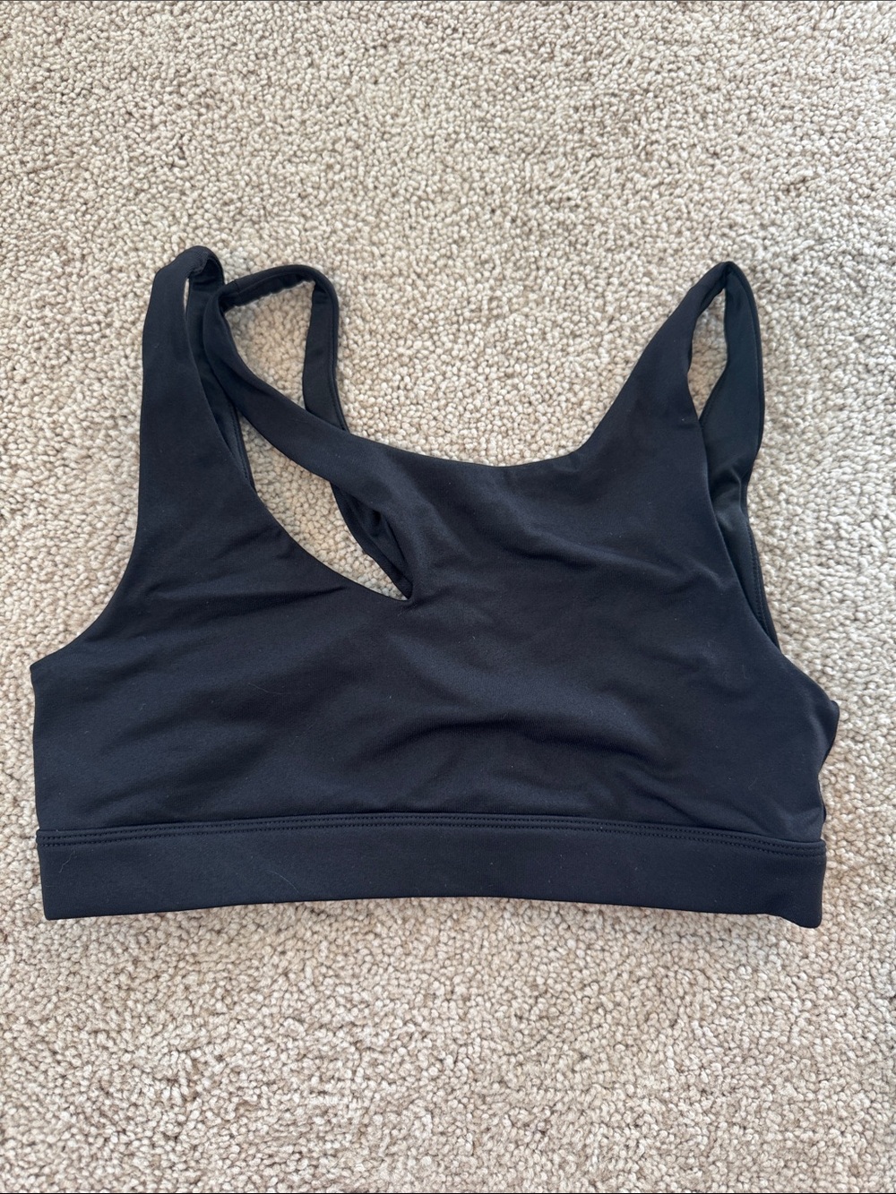 ALO Yoga Black Cutout Peak Sports Bra